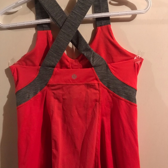 Lululemon top Never worn size 8 - Picture 2 of 2